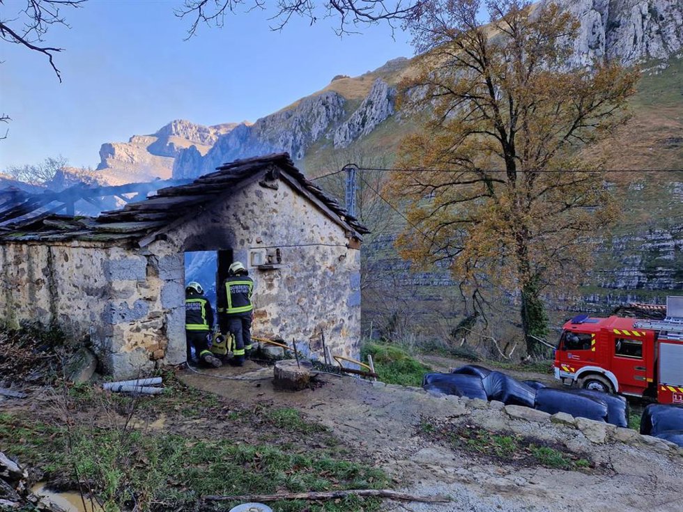 Cabaña San Roque incendiada