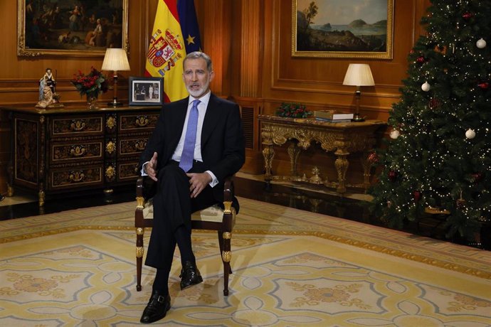 El Rey Felipe VI ofrece su tradicional discurso de Nochebuena desde Zarzuela, en Madrid (España) a 24 de diciembre de 2023.