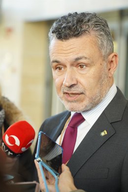 Archivo - El alcalde de Logroño, Conrado Escobar