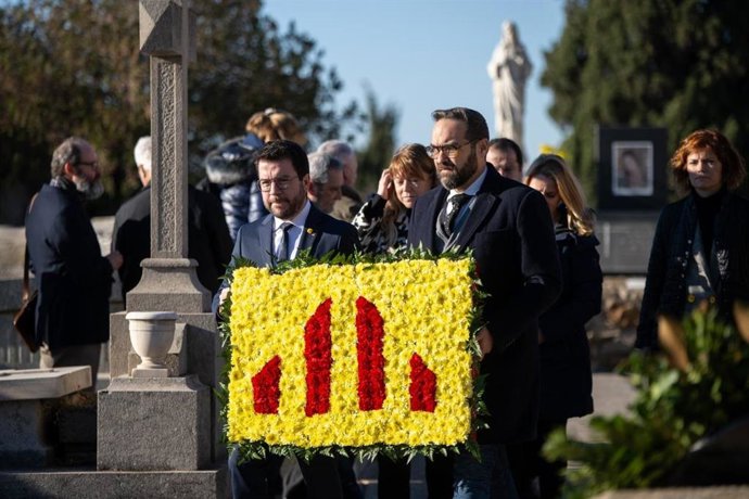Aragons y Fernndez durante la ofrenda