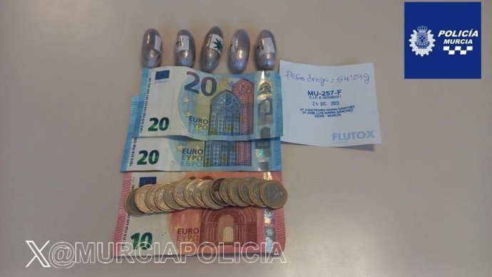 Detenido un hombre que portaba cinco bellotas de hachís en el barrio murciano de San Antolín