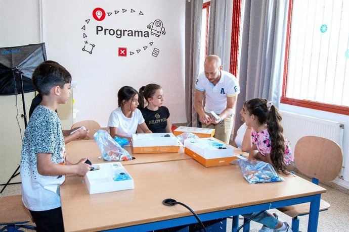 Imagen del programa de la Junta de Andalucía 'Investiga y Descubre', orientado al alumnado de altas capacidades.