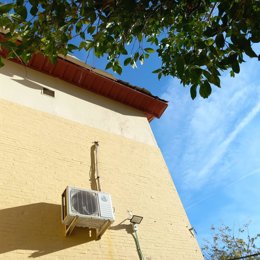 Imagen de la fachada de uno de los centros-