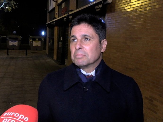 Fran Rivera llegando a casa de Lourdes Parejo