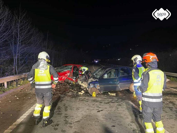 Accidente de tráfico en San Martín del Rey Aurelio