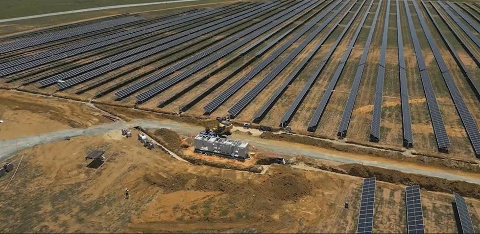Planta solar 'Dulcinea', ubicada en el témino municipal de Carmona.