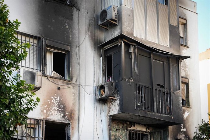Imagen de la vivienda incendiada en la Macarena