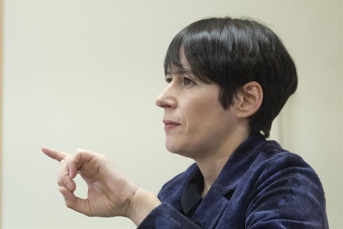 Archivo - La portavoz nacional del Bloque Nacionalista Galego (BNG), Ana Pontón, durante una entrevista para Europa Press en la sede del Parlamento de Galicia, a 3 de febrero de 2022, en Santiago de Compostela