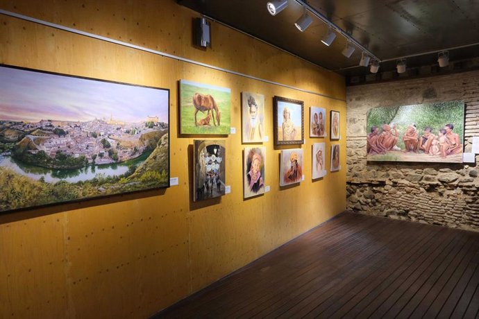 Exposición de pintura César González, en las Cuevas de Hércules.