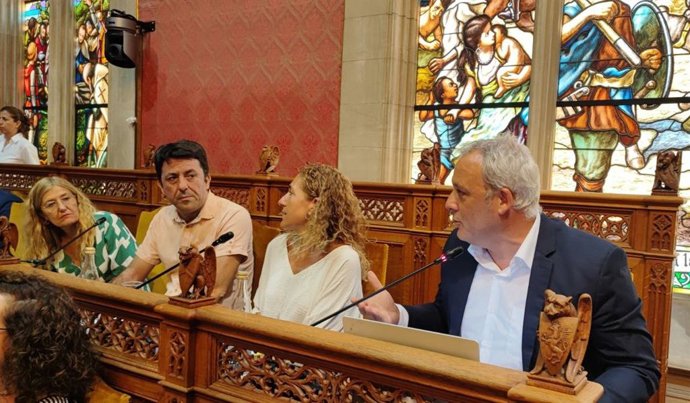 Archivo - Alzamora reprocha a Galmés que "proteja" a una consellera "que ocupa el cargo de forma incompatible"