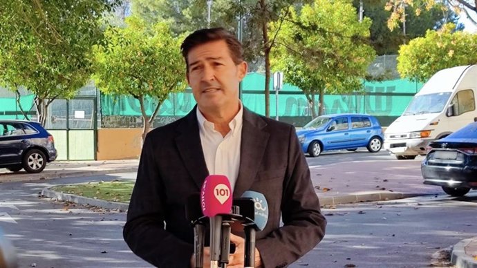 Archivo - El portavoz del grupo Vox en el Ayuntamiento de Málaga, Antonio Alcázar.