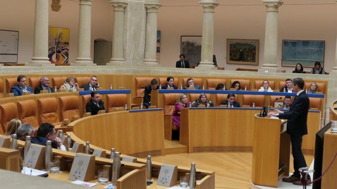 El presidente del Gobierno, Gonzalo Capellán, cerrando el pleno de presupuestos