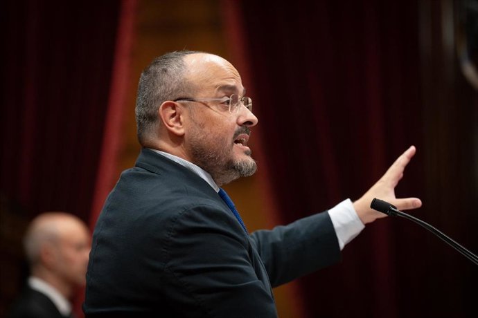 Archivo - El presidente del PP catalán, Alejandro Fernández, en el Debate de Política General