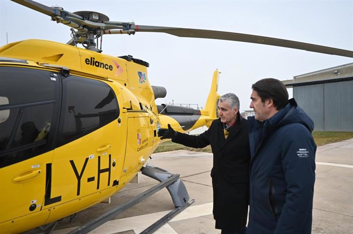 Presentación del combustible renovable que utilizarán helicópteros de la Junta.