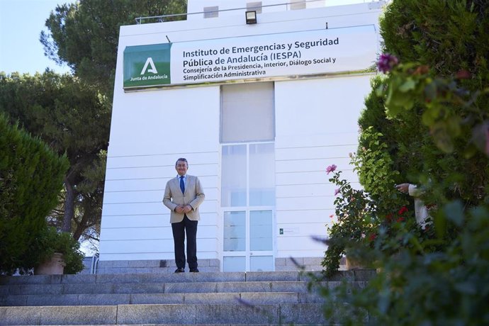 Archivo - El consejero de Presidencia, Antonio Sanz, en una imagen de archivo en la sede del IESPA en Aznalcázar (Sevilla) en la inauguración de los Cursos de Capacitación para los Cuerpos de la Policía Local de Andalucía. 