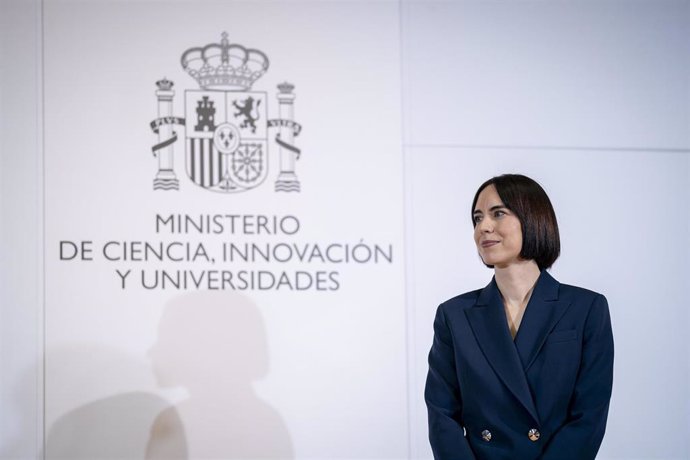 Archivo - La hasta ahora ministra de Ciencia e Innovación en funciones, Diana Morant, durante el traspaso de la cartera de Universidades, en la sede del Ministerio de Ciencia y Universidades, a 21 de noviembre de 2023, en Madrid (España). 