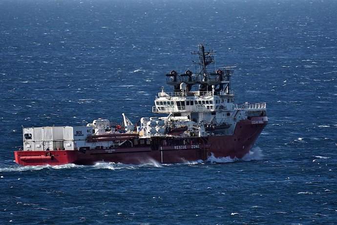 Archivo - El barco 'Ocean Viking' en el mar Mediterráneo