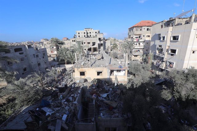  Archivo - Edificio destruido en Deir El-Balah, en la Franja de Gaza