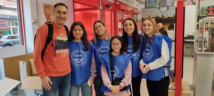 Voluntarios en la Gran Recogida del Banco de Alimentos de La Rioja