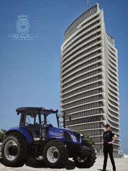 La Policía Nacional incorporará a su flota tres tractores especiales para patrullar en Zaragoza y Calatayud.