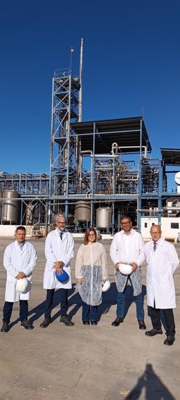 De izquierda a derecha: René I. Rodríguez Curiel, Scientific Director; Miguel Hidalgo Ferrer, Operations Director; la coordinadora de Cátedras, Mariola Palazón; y el vicerrector José Manuel López Nicolás