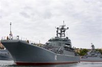 Reino Unido dice que el buque de asalto anfibio de Rusia atacado por Ucrania en Crimea fue "totalmente destruido"