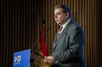 CCOO y UGT, satisfechos con el cese de Serrano como presidente de Correos, piden a Saura diálogo social