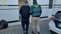 Detenido en Mairena (Sevilla) por robar a su suegro 50.000 euros usando una copia de la llave de su vivienda