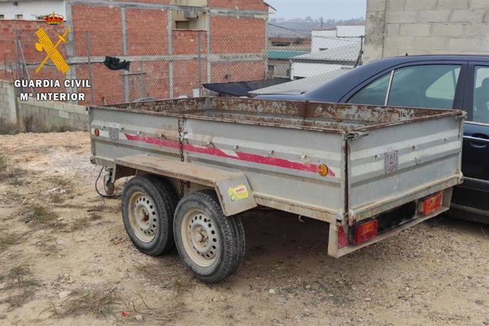 Remolque robado en Caspe (Zaragoza).