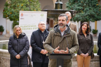 La Junta pide a la oposición no usar la sanidad como "arma arrojadiza" y defiende su "empeño" por bajar listas de espera