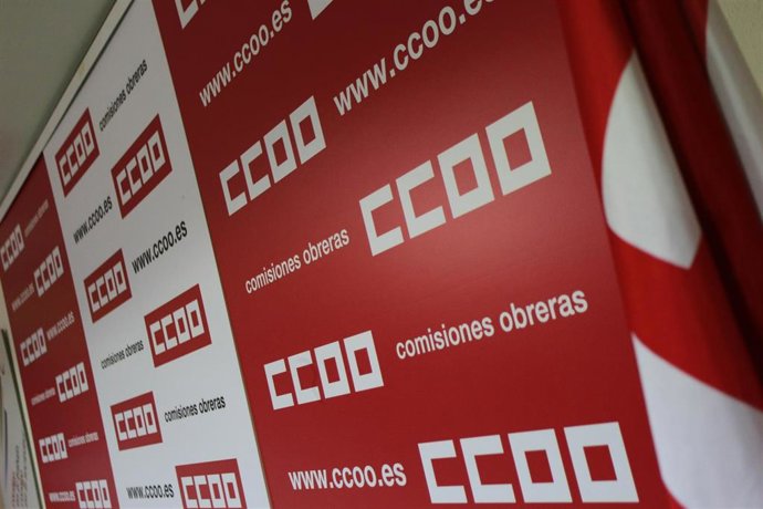 Archivo - Logo CCOO, Comisiones Obreras, cartel CCOO