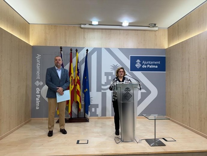 La regidora de Hacienda, Función Pública y Gobierno Interior, Mercedes Celeste, en la rueda de prensa posterior a la Junta de Gobierno.