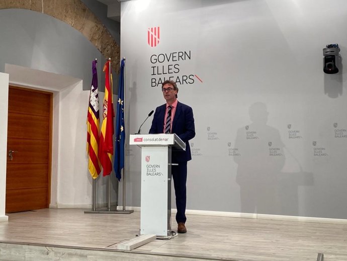 Archivo - El vicepresidente y conseller de Economía, Hacienda e Innovación de Baleares, Antoni Costa.