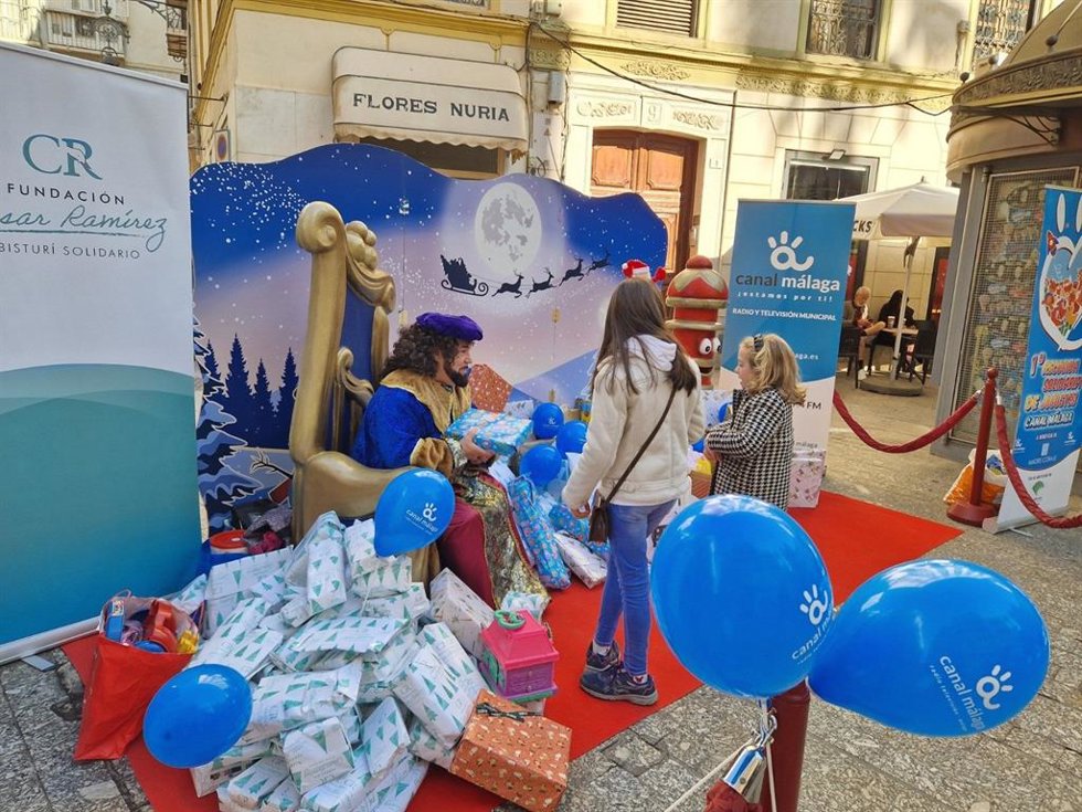 Recogida solidaria de juguetes de Canal Málaga
