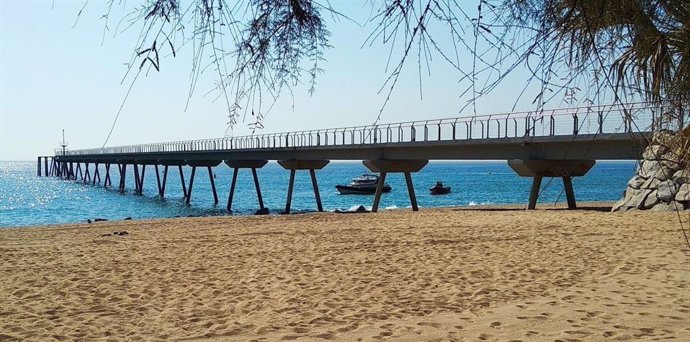 Archivo - Pont del Petroli de Badalona