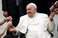 El Papa insta a los jóvenes a que se atrevan a "construir un mundo diferente" en el encuentro europeo de Taizé