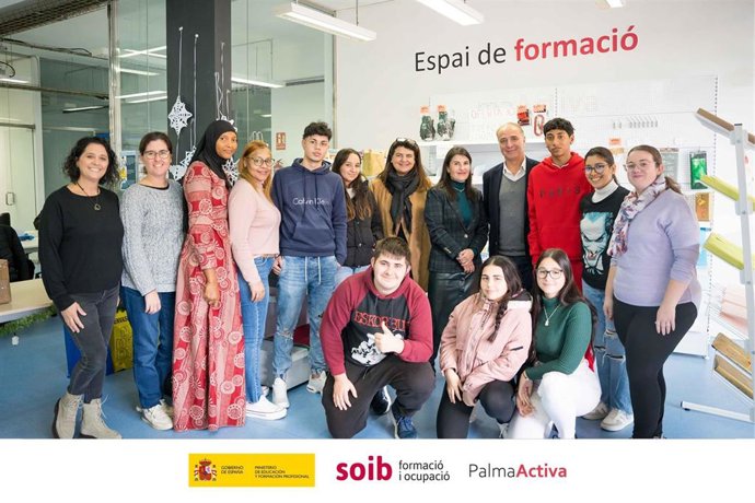 PalmaActiva imparte su primer certificado para formar profesionales del sector del comercio en colaboración con el SOIB.