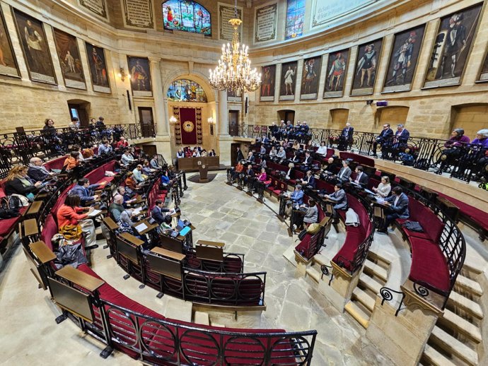 Pleno extraordinario en Casa de Juntas de Gernika en el que se han aprobado los presupuestos  para 2024