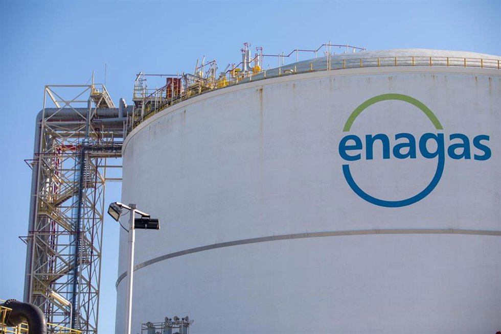 Archivo - Planta de regasificación de Enagás del Puerto de Barcelona, a 2 de febrero de 2023, en Barcelona, Catalunya (España). Terminal de GNL que Enagás tiene en el Puerto de Barcelona para la carga y posterior abastecimiento de Gas Natural Licuado a 