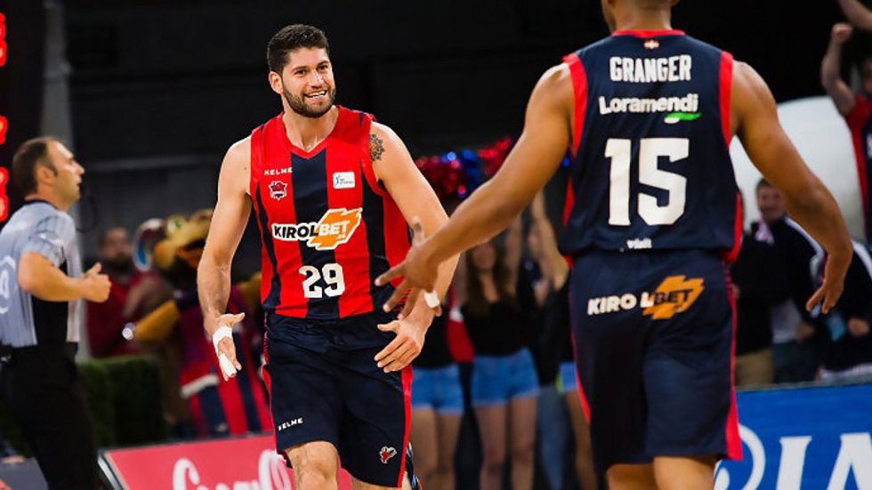 Archivo - Patricio 'Pato' Garino, durante su etapa en el Baskonia.