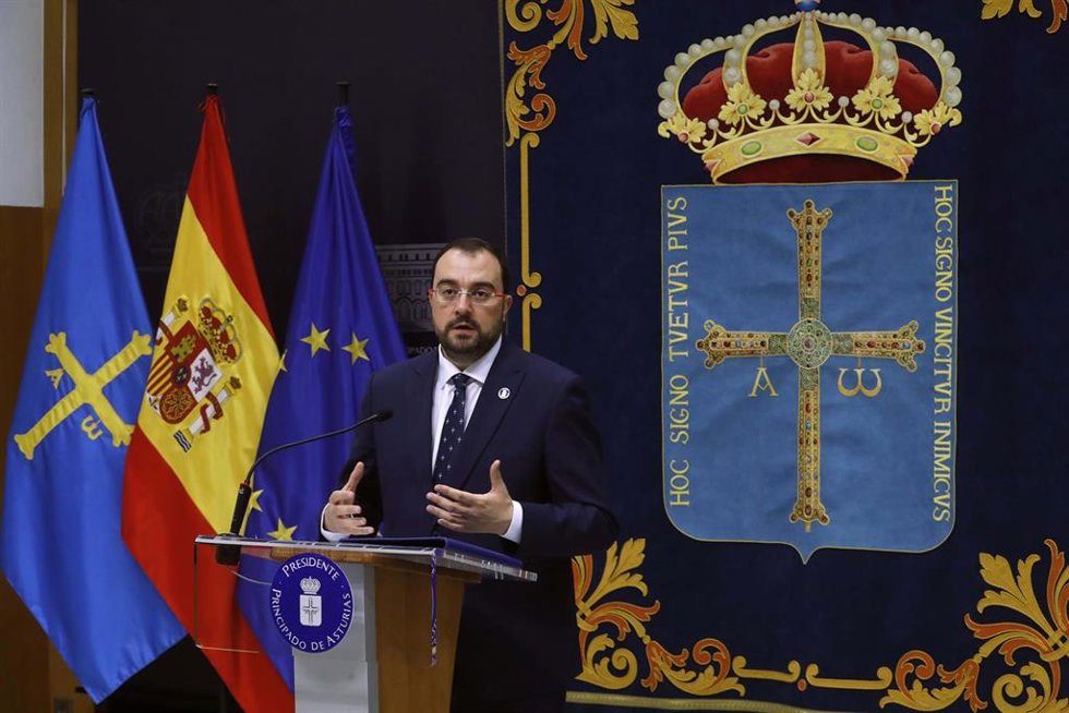 Adrián Barbón