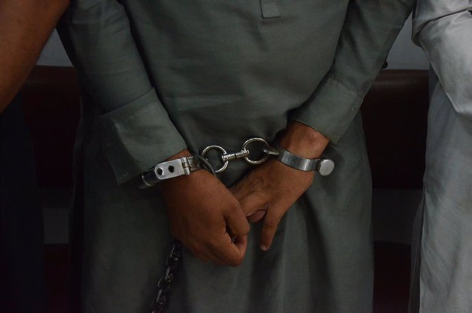 Archivo - September 13, 2021, Peshawar, Khyber Pakhtunkhwa, Pakistan: SP Rural Sajjad Hussain addresses a press conference after the arrest of the accused in Peshawar after kidnapping a citizen from Islamabad. The accused had rented a vehicle from Islam