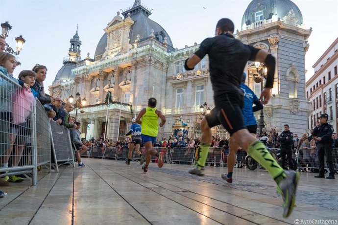 Archivo - Imagen d archivo de la la carrera San Silvestre de Cartagena