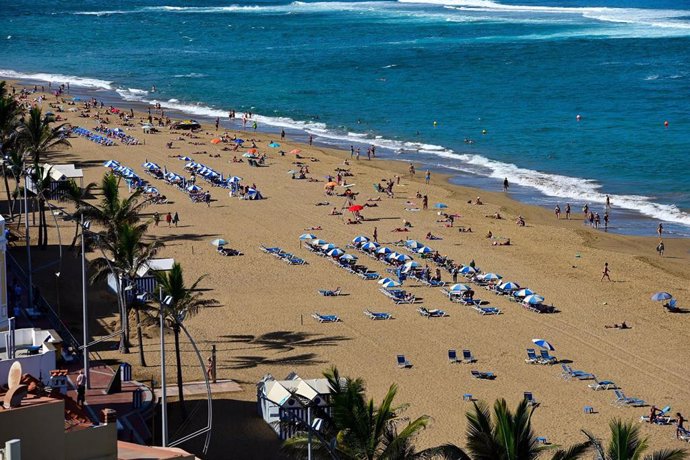 Archivo - Playa de Las Canteras de Las Palmas de Gran Canaria