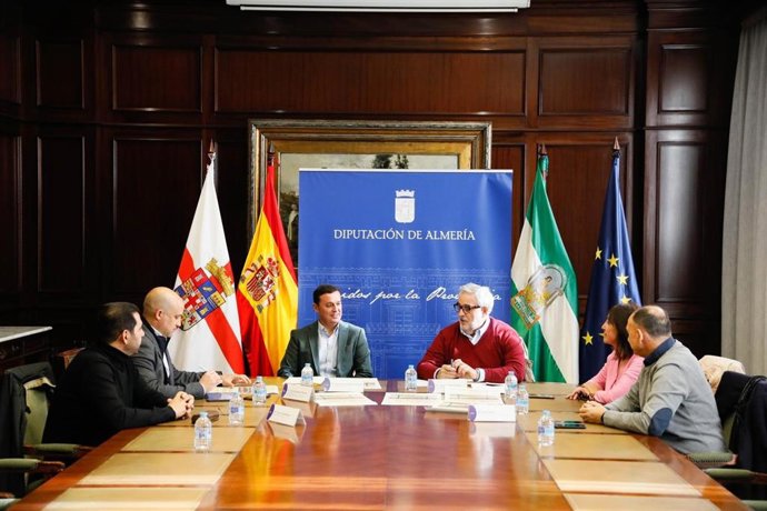 Reunión entre la Diputación de Almería y la Mesa del Ferrocarril.