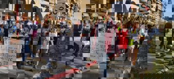 Manifestación de vecinos de Rincón de Soto en Logr