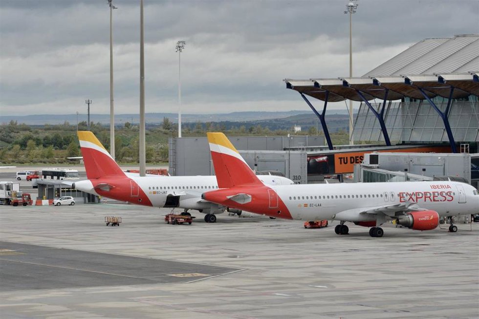 Archivo - Iberia Express.