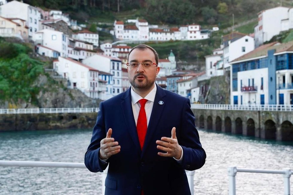 Adrián Barbón