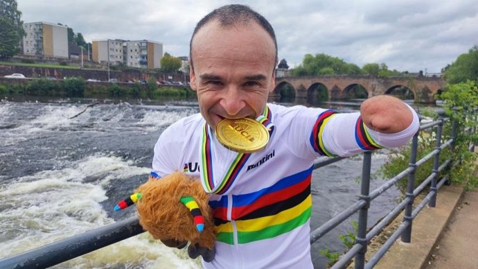 Archivo - El español Ricardo Ten, campeón del mundo en la contrarreloj de Glasgow