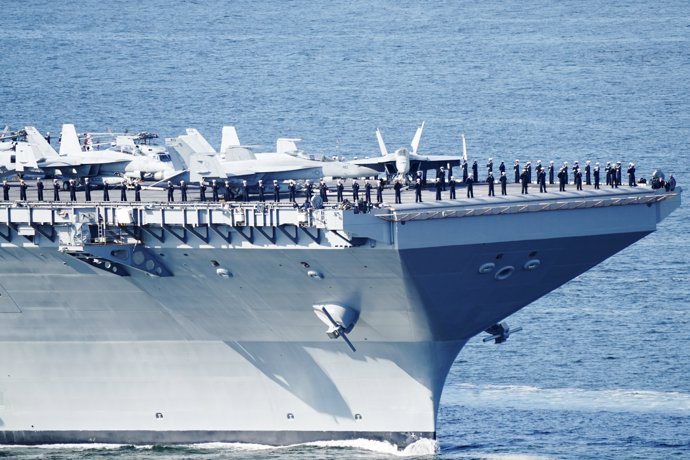 Archivo - 24 May 2023, Norway, Moss: The American aircraft carrier USS Gerald R. Ford on its way into the Oslo Fjord. The ship is the world's largest warship and will be in port in Oslo for four days. Photo: Terje Pedersen/NTB/dpa